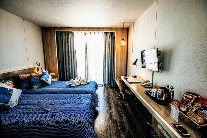 Room 10 of 54