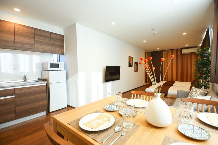 Room 11 of 21