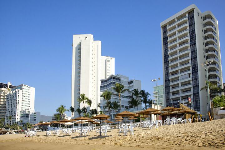Beach 24 of 31
