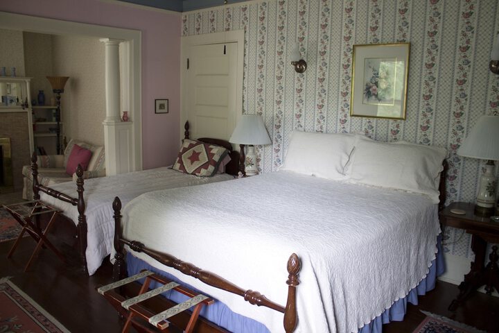 Room 6 of 80