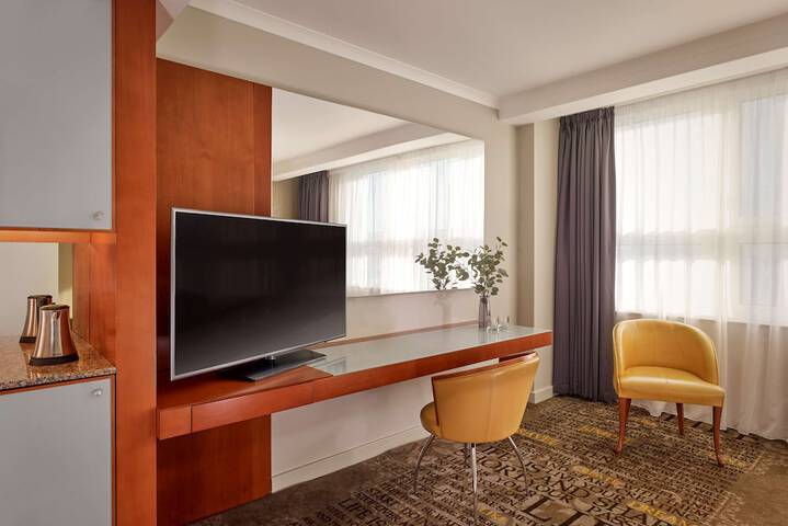 Room 21 of 62
