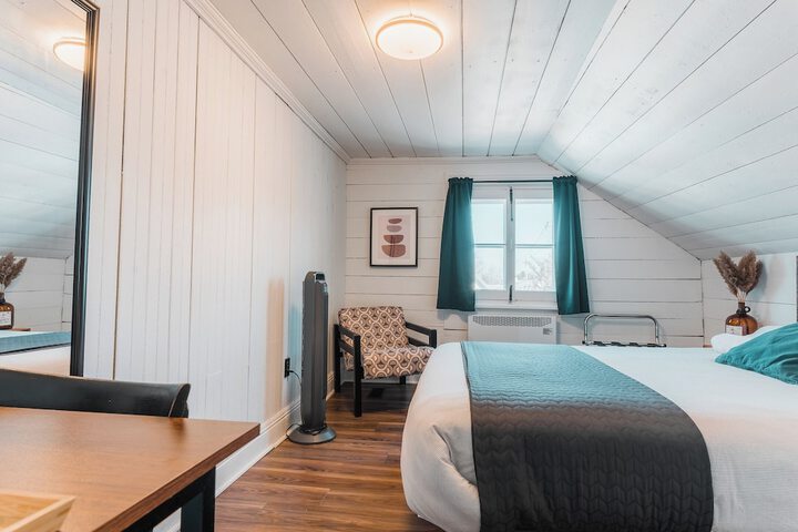 Room 2 of 71