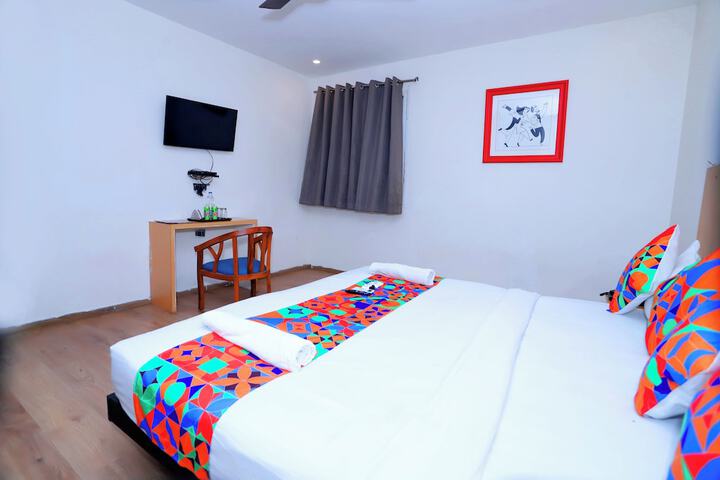 Room 13 of 44