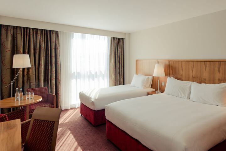 Room 8 of 33