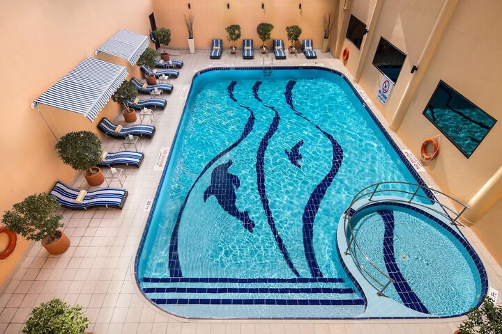 Pools & Facilities