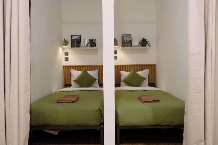 Room 9 of 47