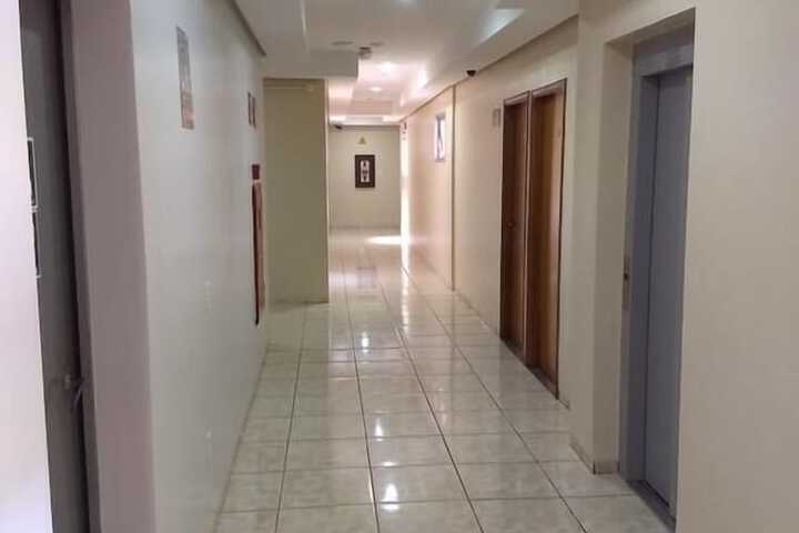 Ballroom/Hall 38 of 39