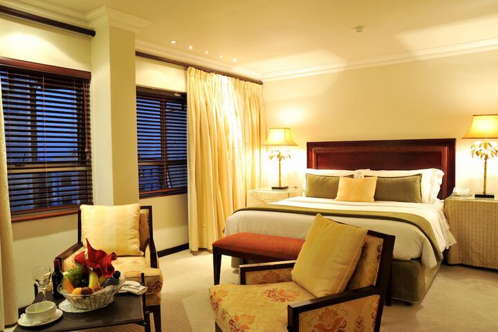Room 6 of 34