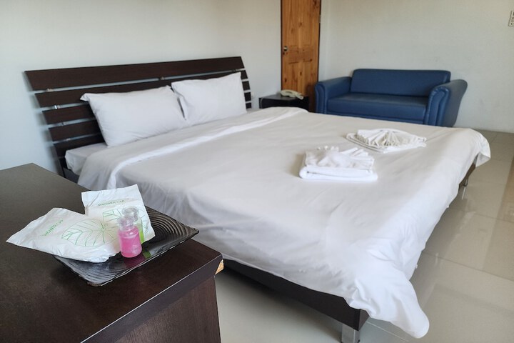 Room 16 of 72