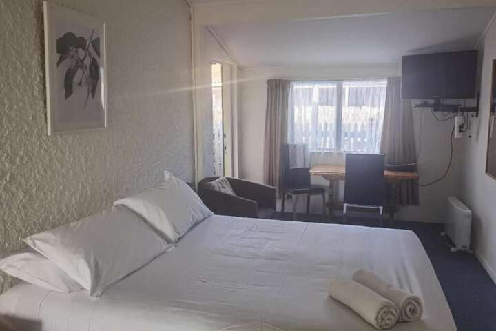 Room 40 of 84