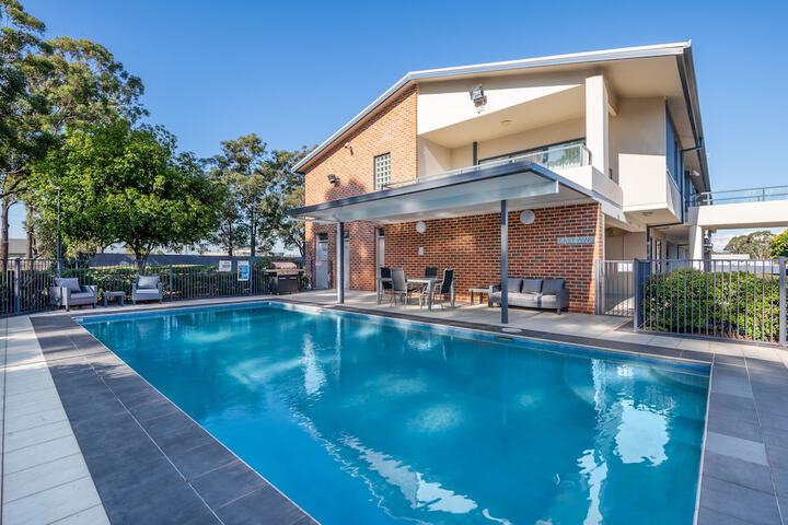 Pool 52 of 69