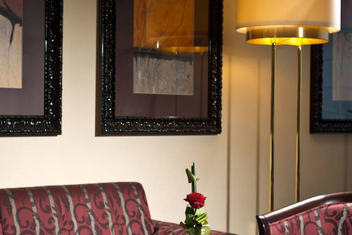 Hotel Lobby
