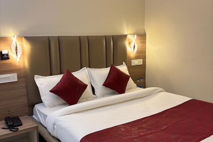 Room 30 of 59