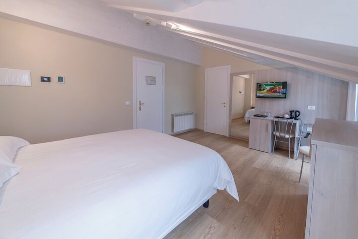 Room 14 of 58