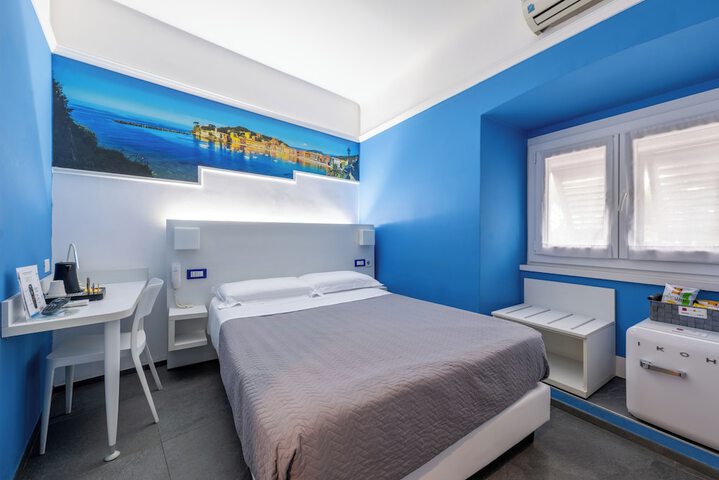 Room 34 of 51