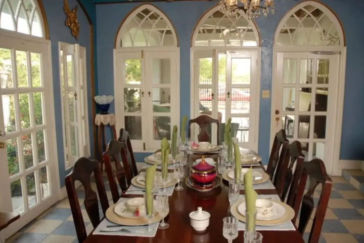 Dining 14 of 14