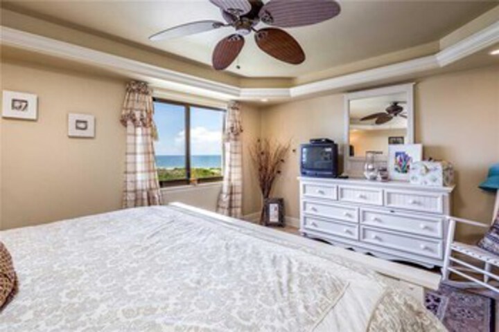 Room 17 of 18