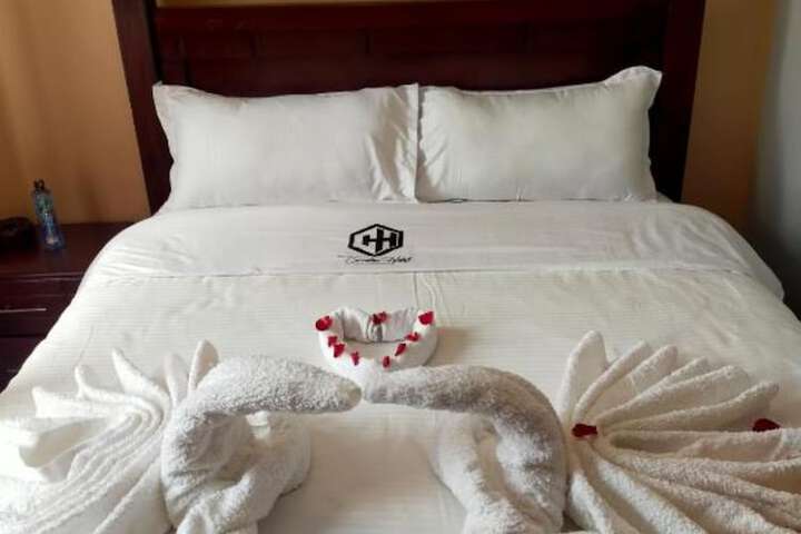 Room 3 of 10