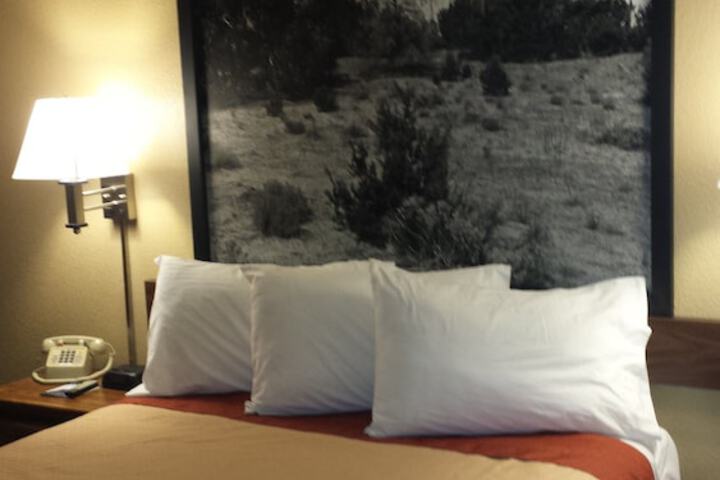 Room 4 of 34