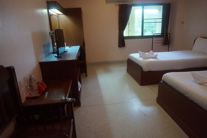 Room 31 of 50