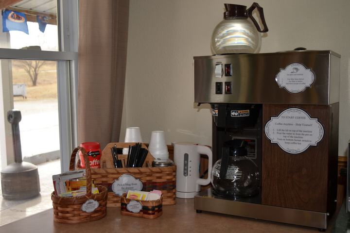 Breakfast/Coffee Service 70 of 79