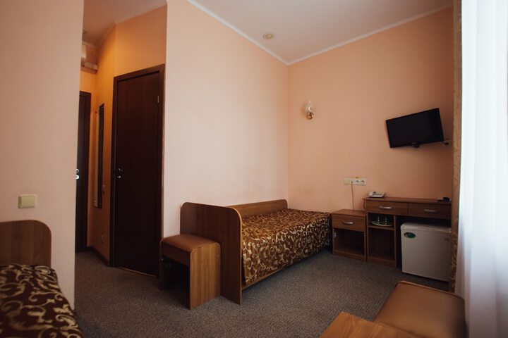 Room 11 of 52