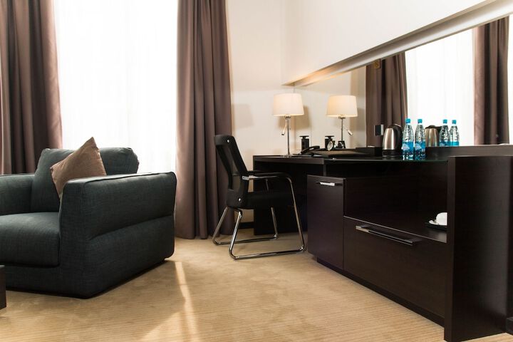 Room 18 of 60