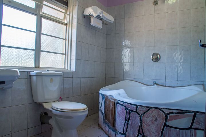 Room 54 of 69