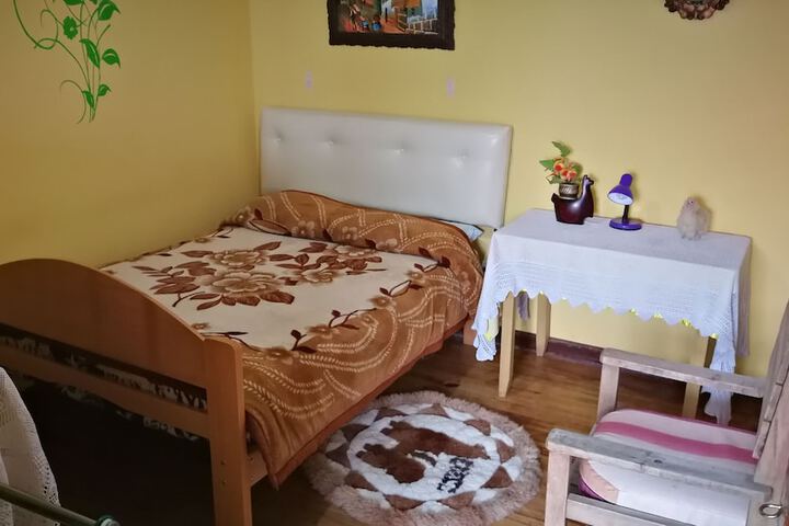 Room 27 of 79