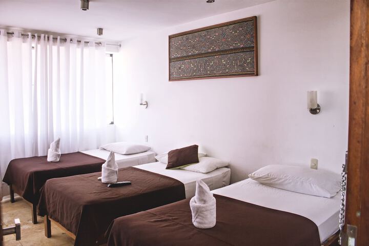 Room 19 of 40