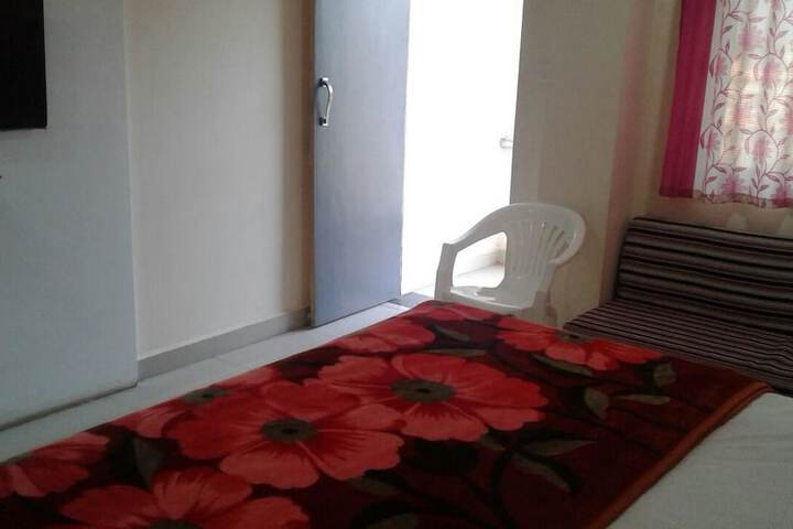 Room 15 of 26