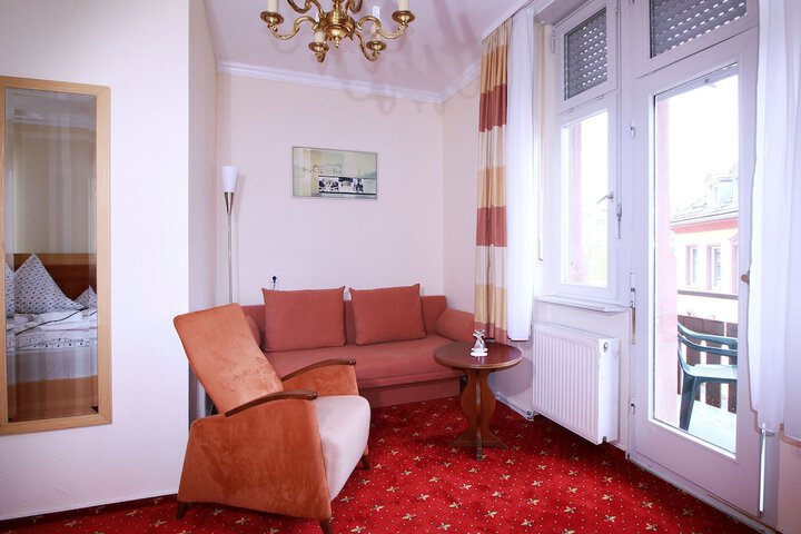 Room 22 of 42