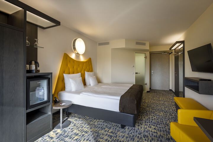 Room 19 of 52