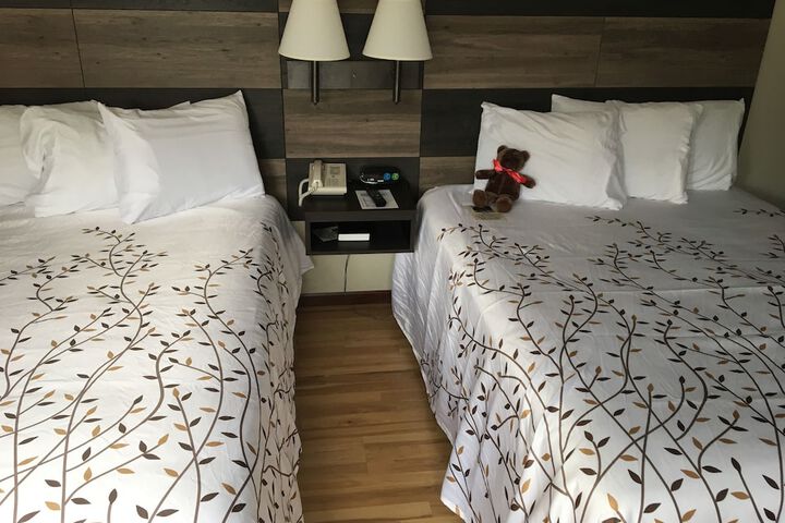 Room 20 of 79