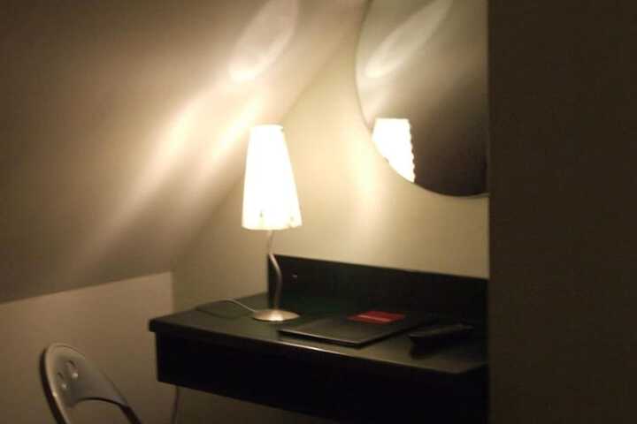 Room 12 of 42