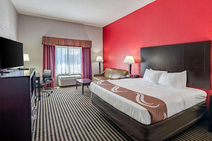 1 King Bed (6 of 7)