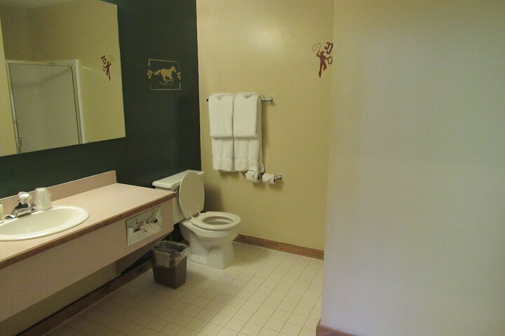 Room 50 of 85