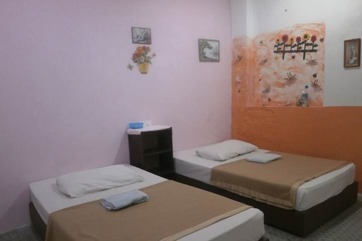 Room 8 of 36