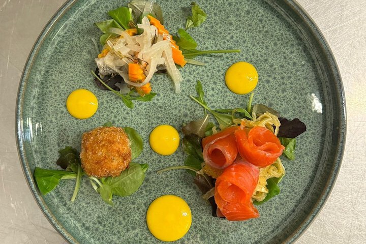 Dining 54 of 92