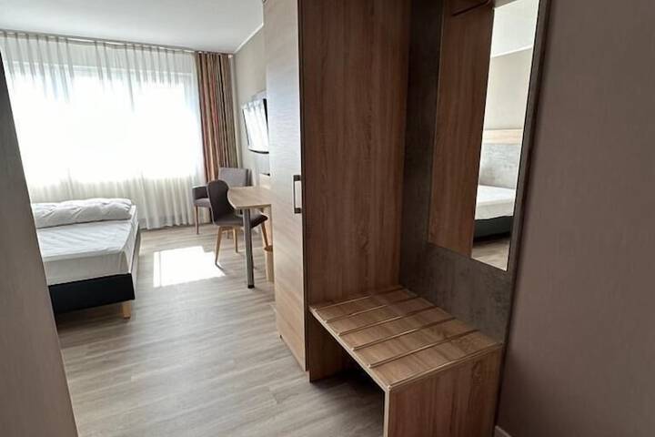 Room 35 of 96