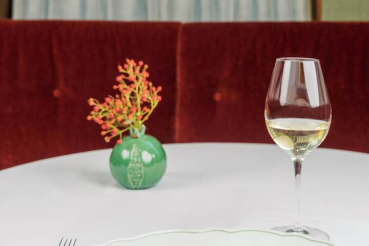Dining 139 of 191