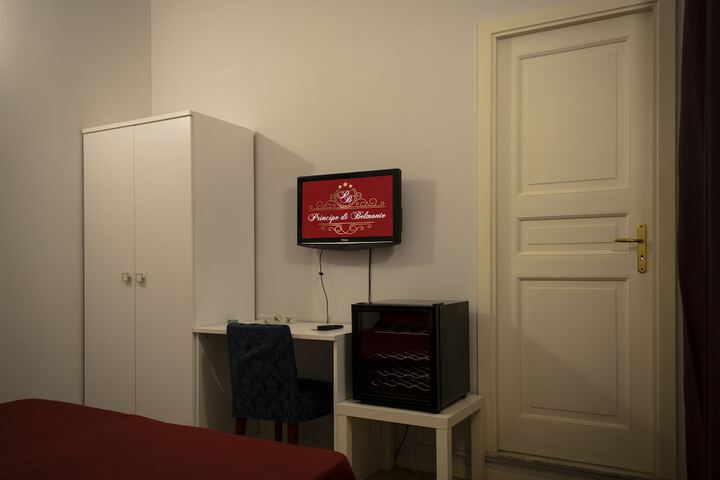 Room 7 of 31