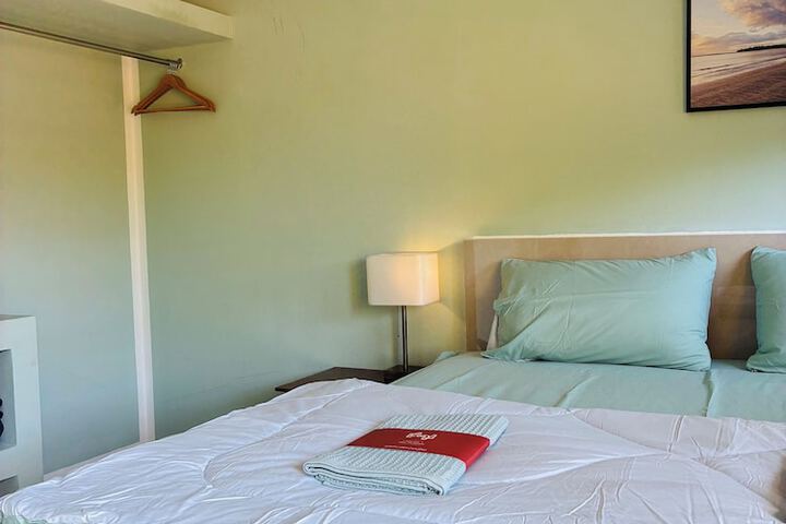 Room 8 of 28