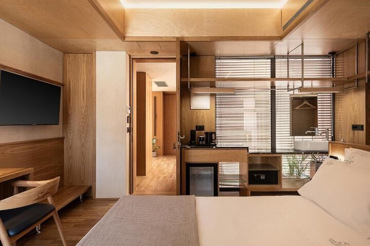 Room 14 of 31