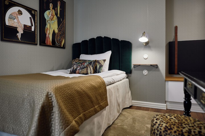 Room 20 of 54