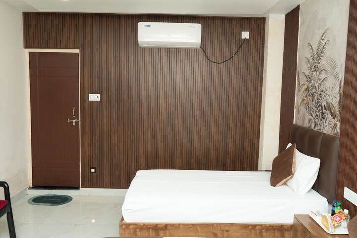 Room 34 of 88