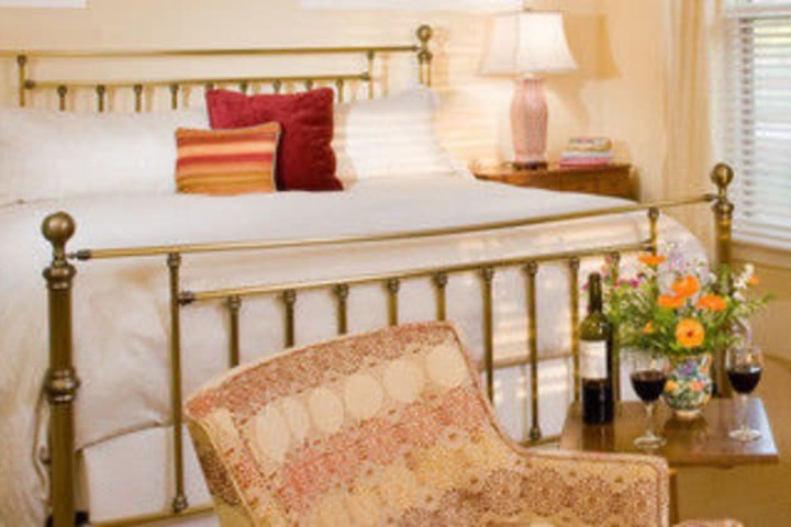 Room 5 of 278
