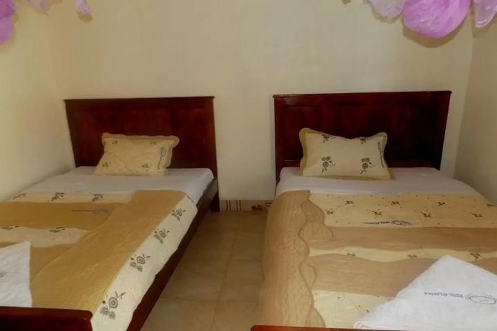 Room 2 of 11