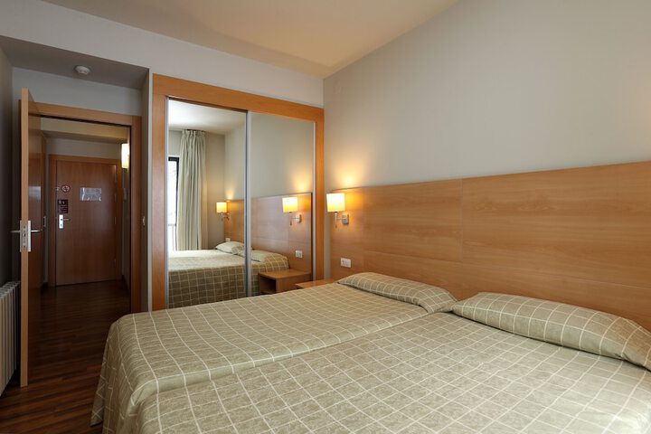 Room 7 of 58