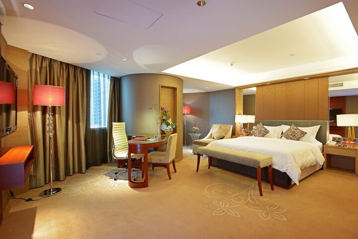 Room 9 of 51